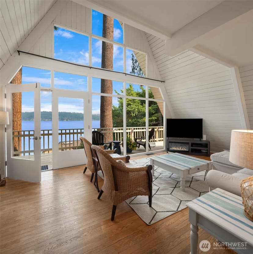 Property photo for 1602 W Lake Sammamish Parkway Se, Bellevue photo 20