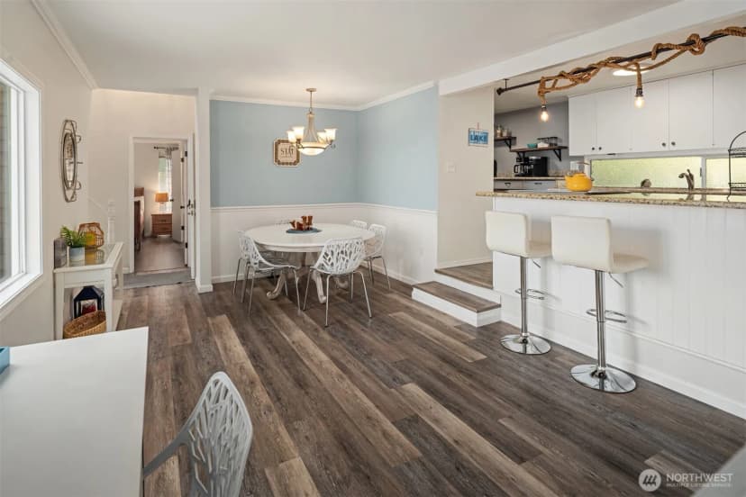 Property photo for 1602 W Lake Sammamish Parkway Se, Bellevue photo 31