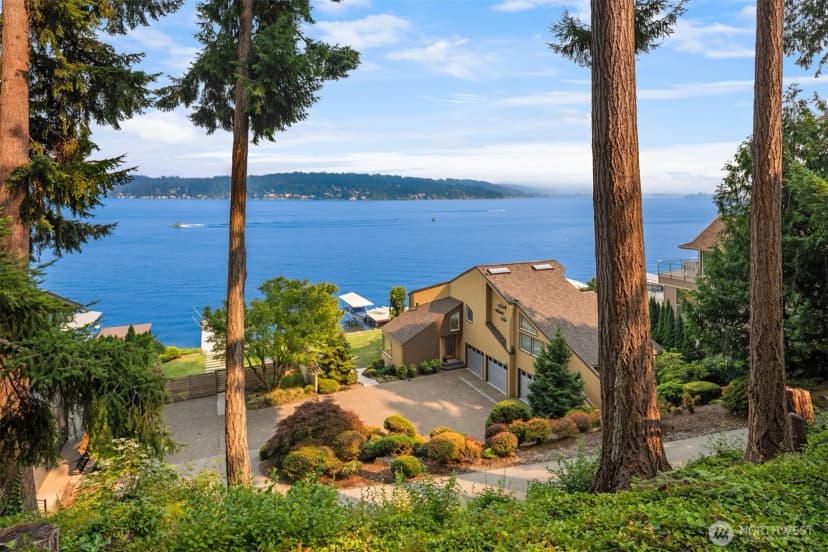 Property photo for 1602 W Lake Sammamish Parkway Se, Bellevue photo 7