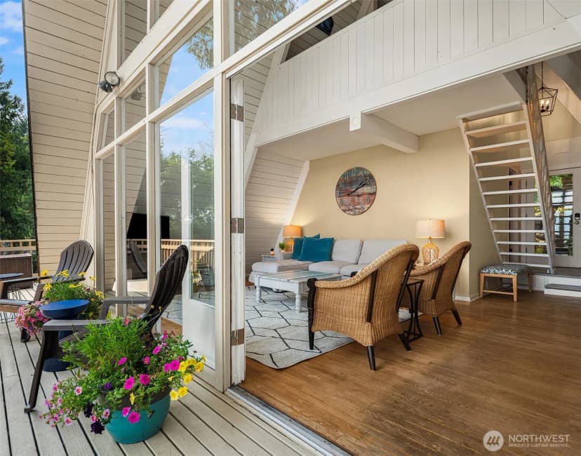 Property photo for 1602 W Lake Sammamish Parkway Se, Bellevue photo 18