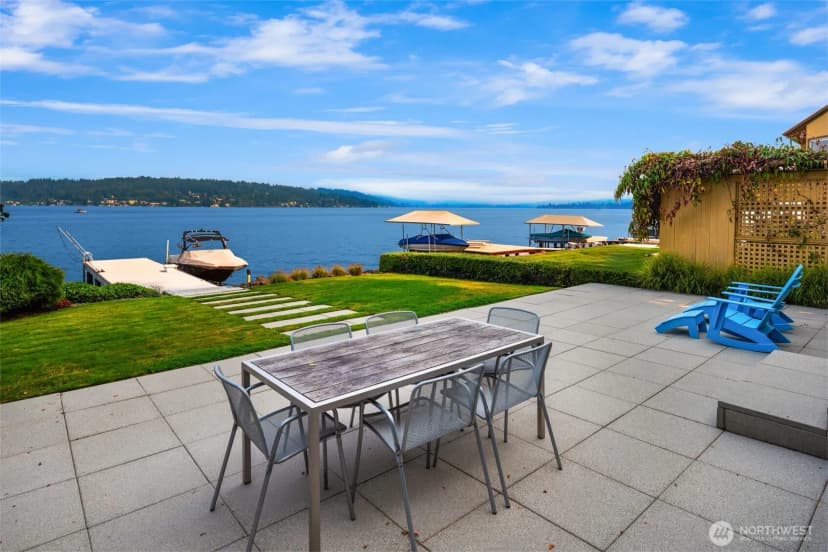 Property photo for 1602 W Lake Sammamish Parkway Se, Bellevue photo 8
