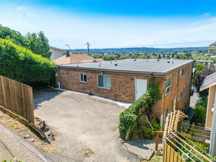 Property photo for 412 Mill Avenue S, Renton photo 6