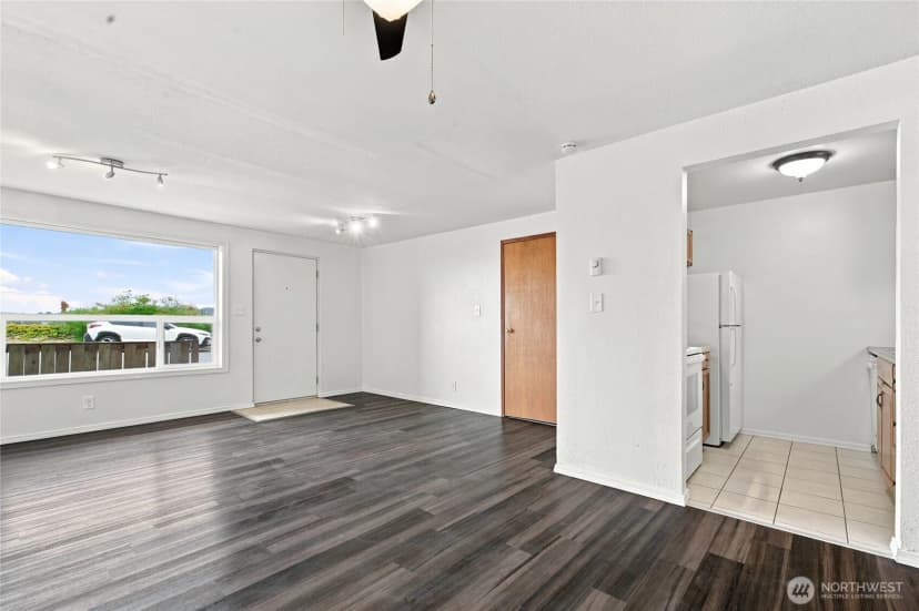 Property photo for 412 Mill Avenue S, Renton photo 11