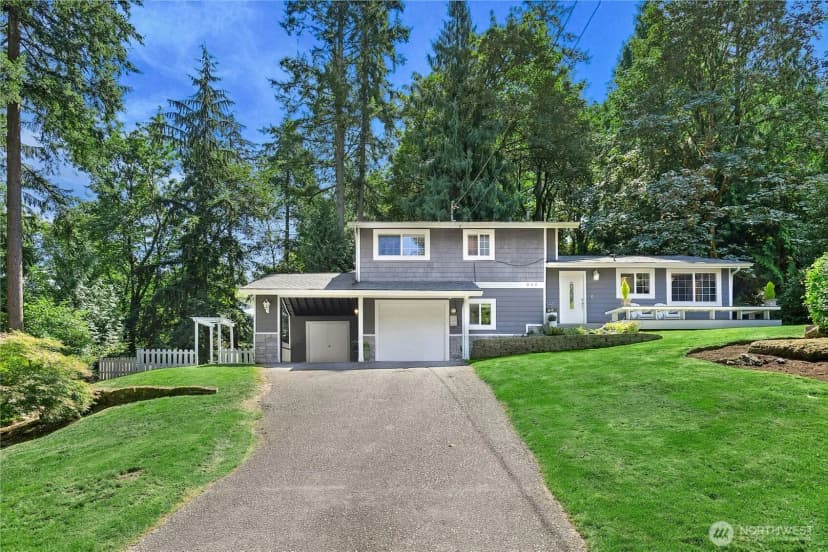 Property photo for 860 Valley View Place Sw, Issaquah