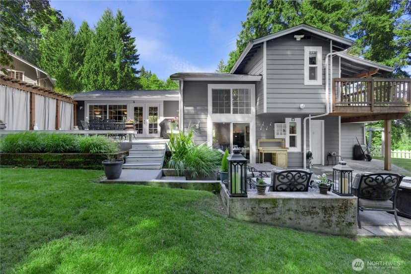 Property photo for 860 Valley View Place Sw, Issaquah photo 21
