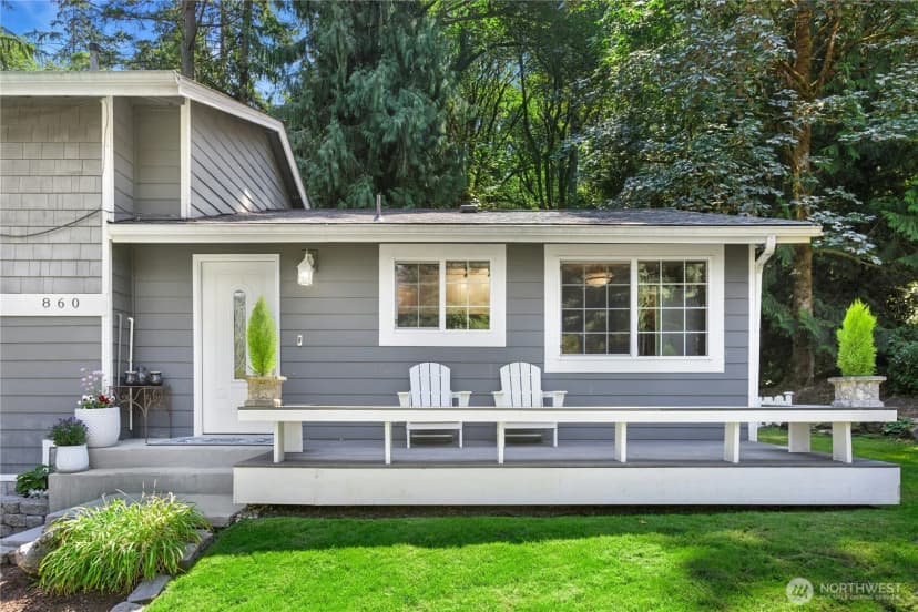 Property photo for 860 Valley View Place Sw, Issaquah photo 25