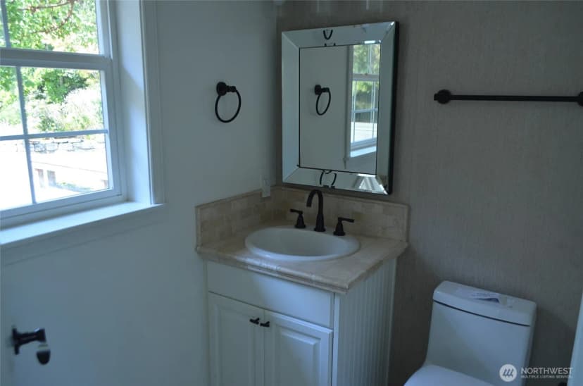 Property photo for 1041 Sterk Lane, Bellingham photo 16