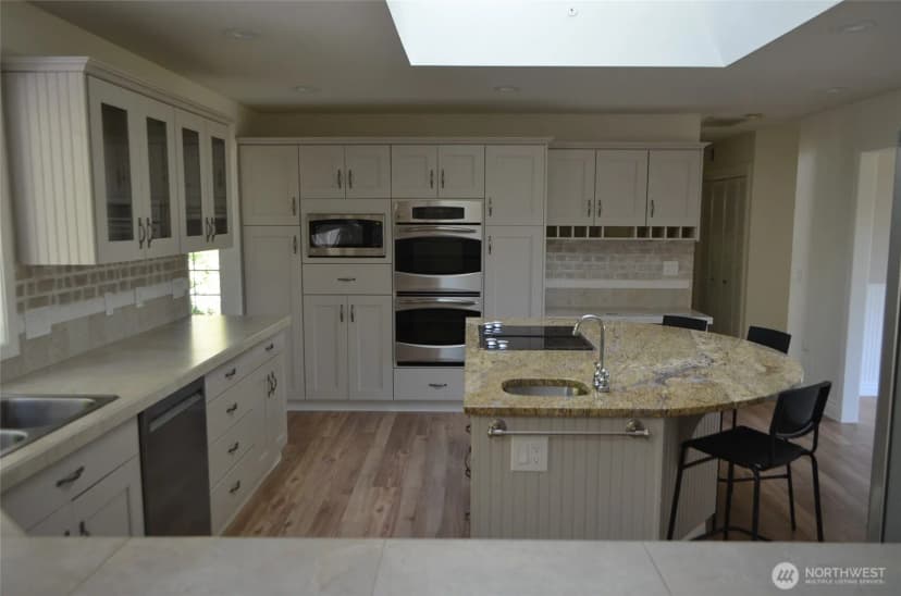 Property photo for 1041 Sterk Lane, Bellingham photo 4