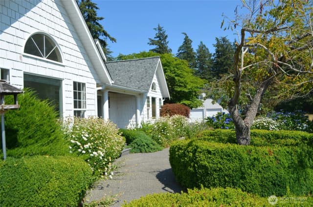 Property photo for 1041 Sterk Lane, Bellingham photo 3