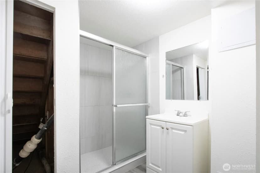 Property photo for 11634 25th Avenue S, Seattle photo 20