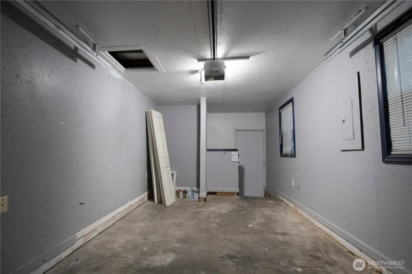 Property photo for 11634 25th Avenue S, Seattle photo 38