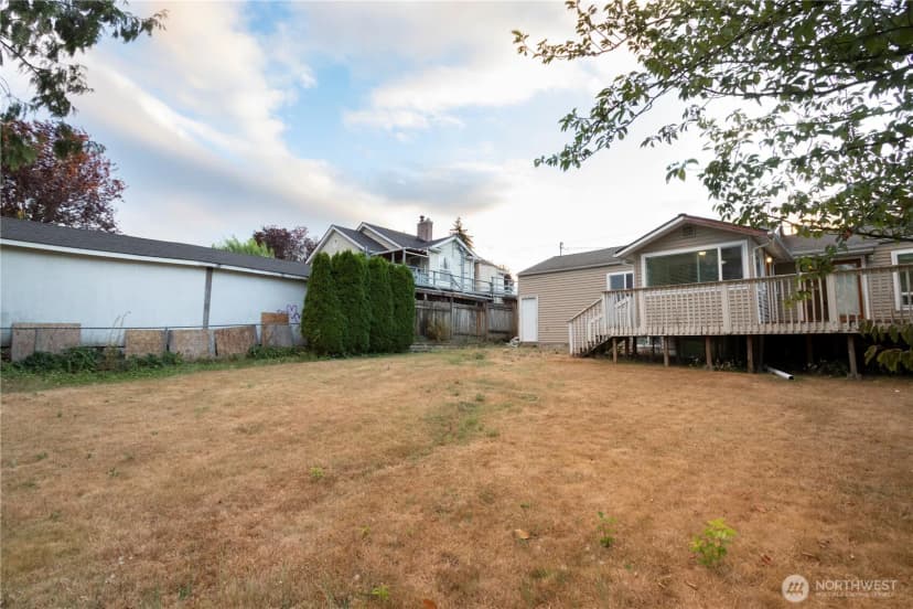 Property photo for 11634 25th Avenue S, Seattle photo 33