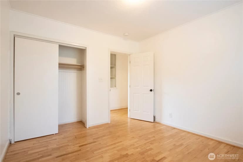 Property photo for 11634 25th Avenue S, Seattle photo 7