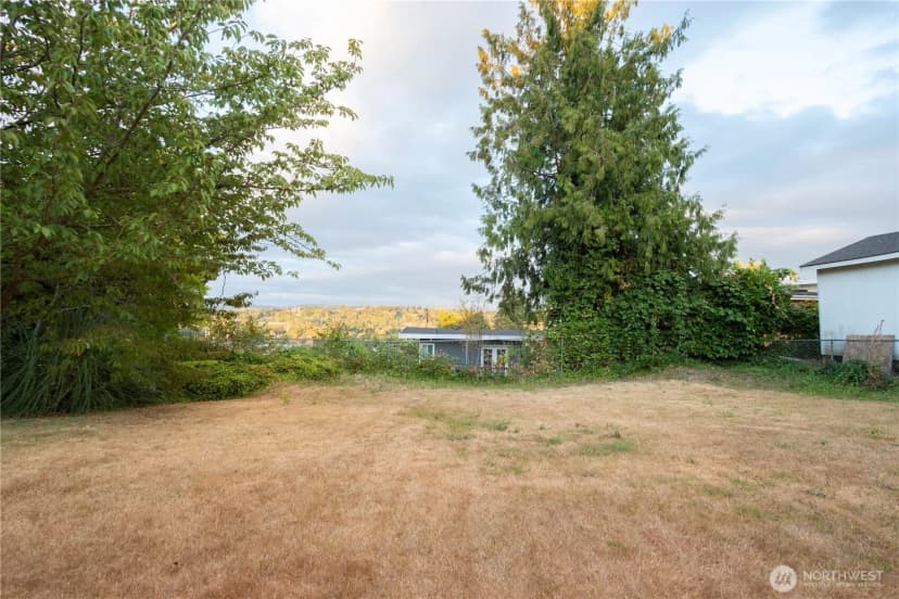 Property photo for 11634 25th Avenue S, Seattle photo 34