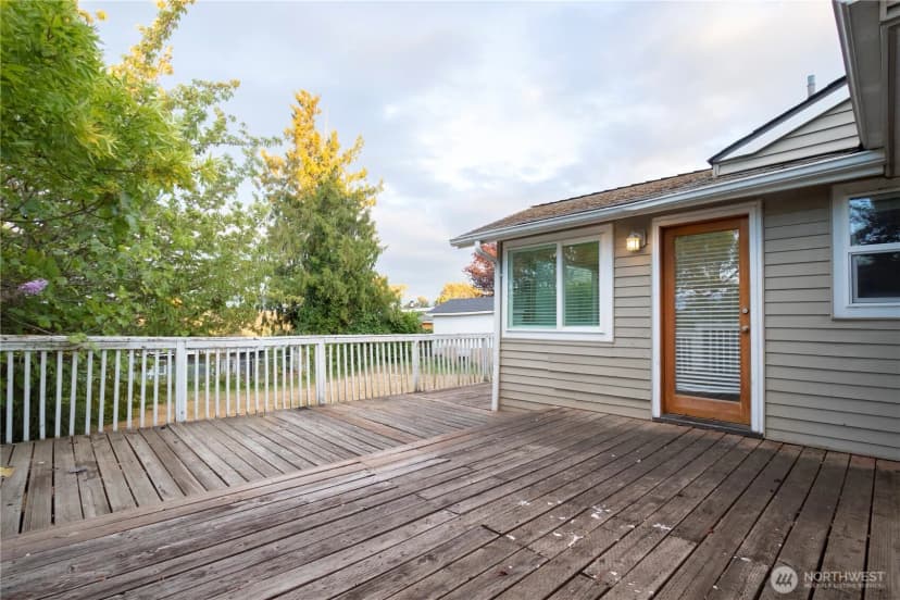 Property photo for 11634 25th Avenue S, Seattle photo 30