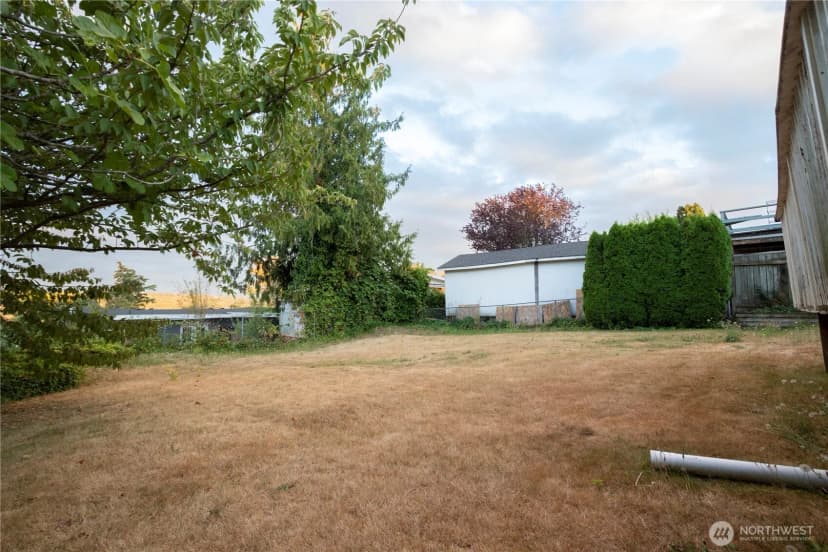 Property photo for 11634 25th Avenue S, Seattle photo 36