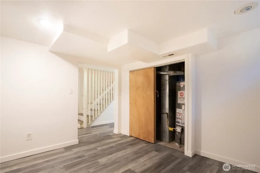 Property photo for 11634 25th Avenue S, Seattle photo 24