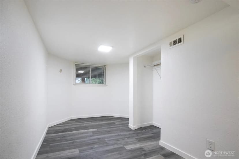 Property photo for 11634 25th Avenue S, Seattle photo 23