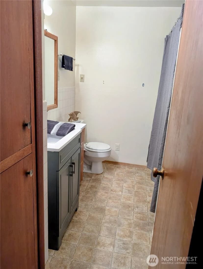 Property photo for 804 E 5th Avenue, Ellensburg photo 9
