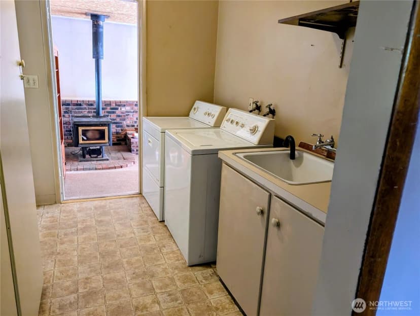 Property photo for 804 E 5th Avenue, Ellensburg photo 8