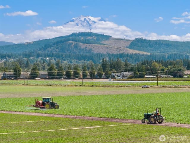 Property photo for 18213 150th Avenue Ct E, Orting photo 2