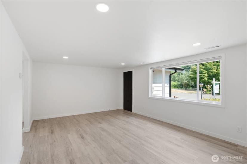 Property photo for 5226 108th Avenue Ct E, Puyallup photo 4
