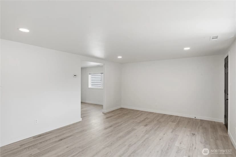 Property photo for 5226 108th Avenue Ct E, Puyallup photo 7