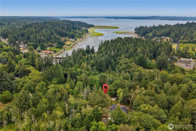 Property photo for 915 174th Avenue Nw, Lakebay photo 2