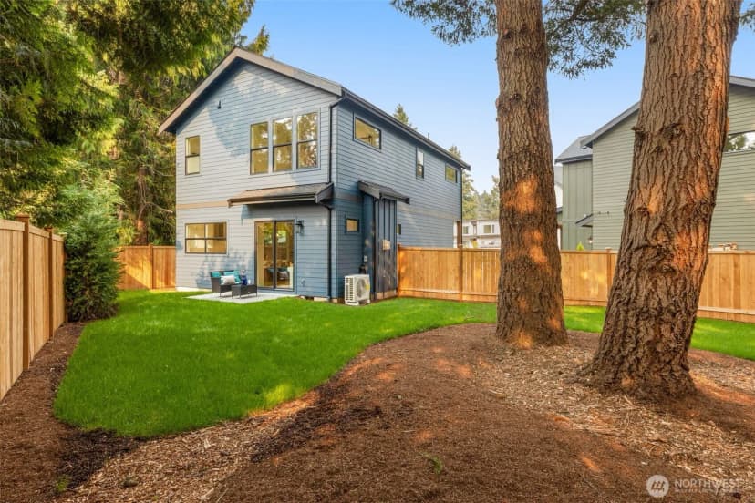 Property photo for 13637 103rd Avenue Ne, Kirkland photo 31