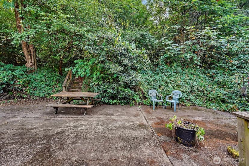 Property photo for 7508 Woodland Avenue E, Puyallup photo 5