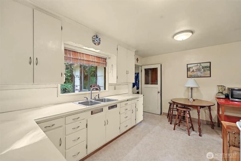 Property photo for 7508 Woodland Avenue E, Puyallup photo 6