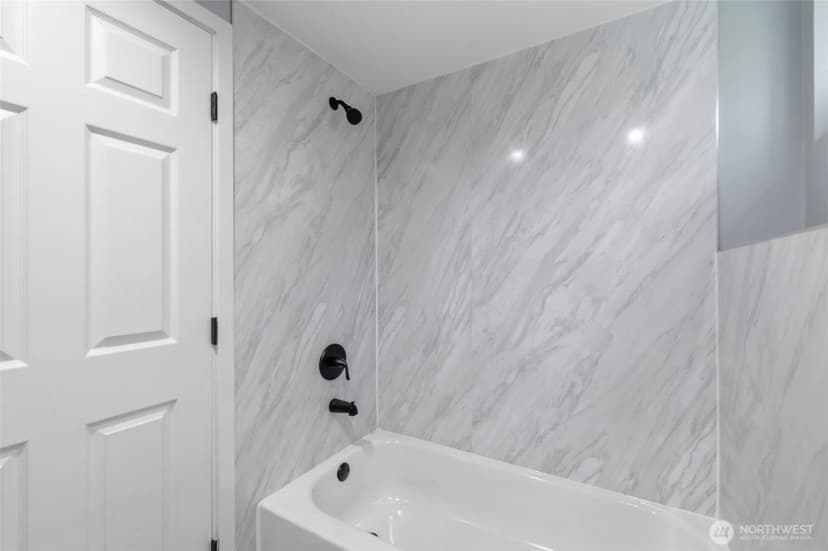Property photo for 2517 23rd Avenue, Seattle photo 23