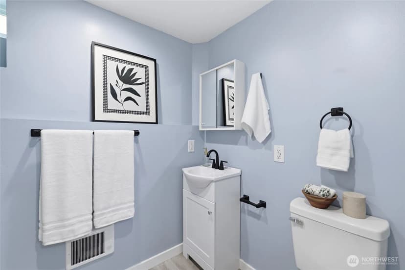 Property photo for 2517 23rd Avenue, Seattle photo 22