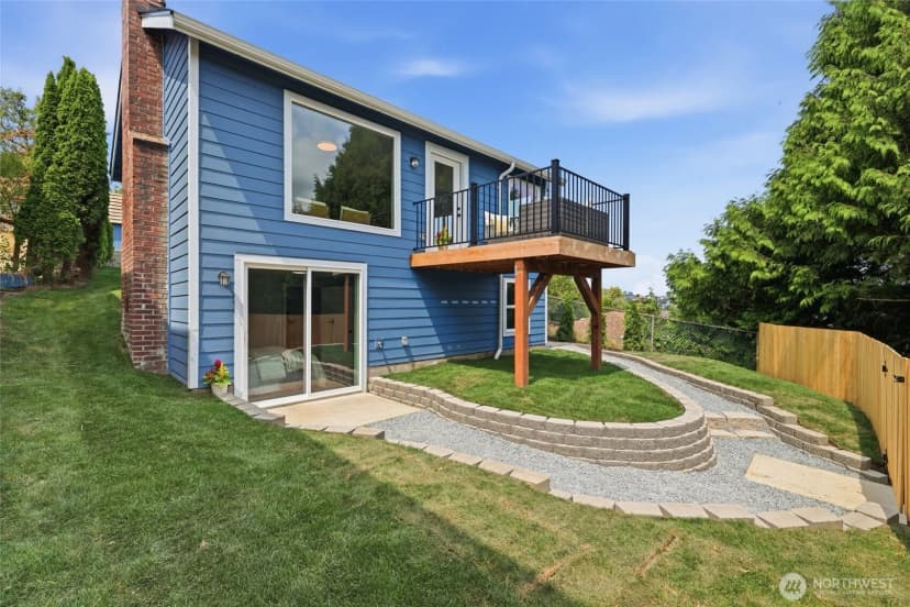 Property photo for 2517 23rd Avenue, Seattle photo 36