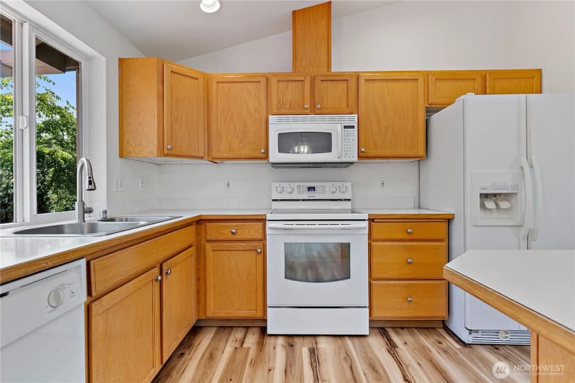 Property photo for 14921 93rd Avenue E, Puyallup photo 7