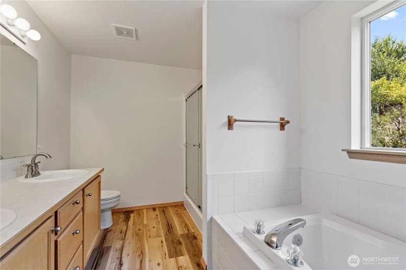 Property photo for 14921 93rd Avenue E, Puyallup photo 11