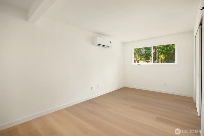 Property photo for 14205 77th Avenue Ne, Kirkland photo 6