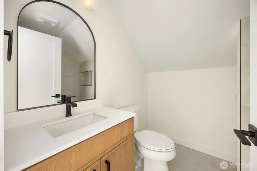 Property photo for 14205 77th Avenue Ne, Kirkland photo 10