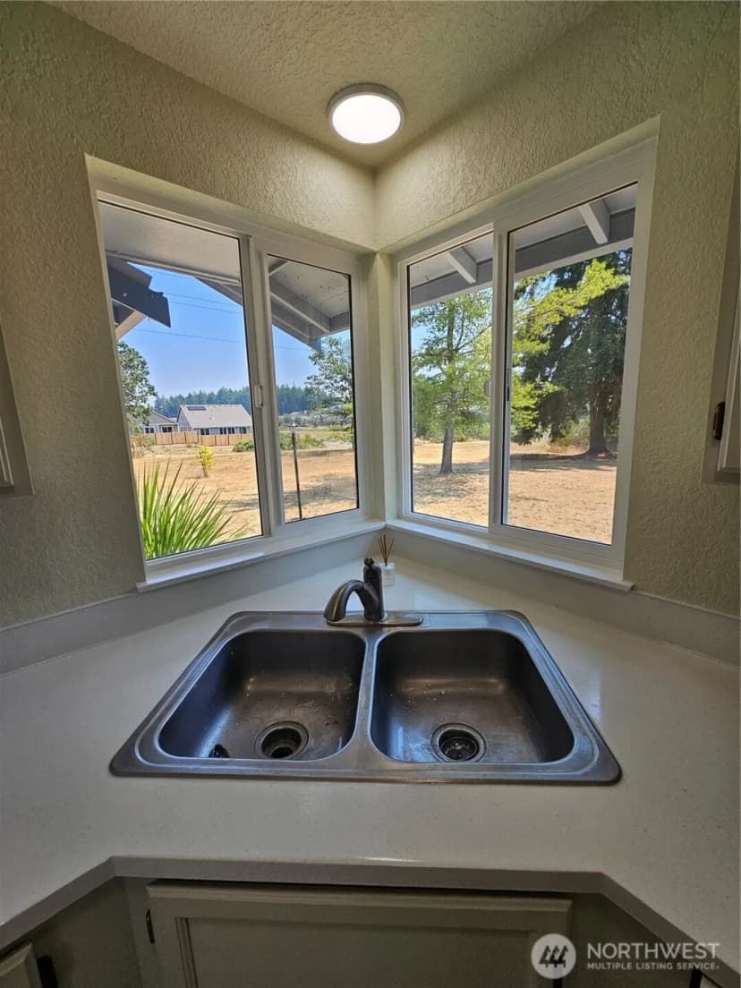 Property photo for 744 Berne Lane Se, Olympia photo 8