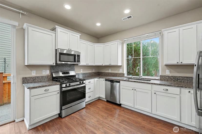 Property photo for 3446 Hera Street Ne, Lacey photo 9