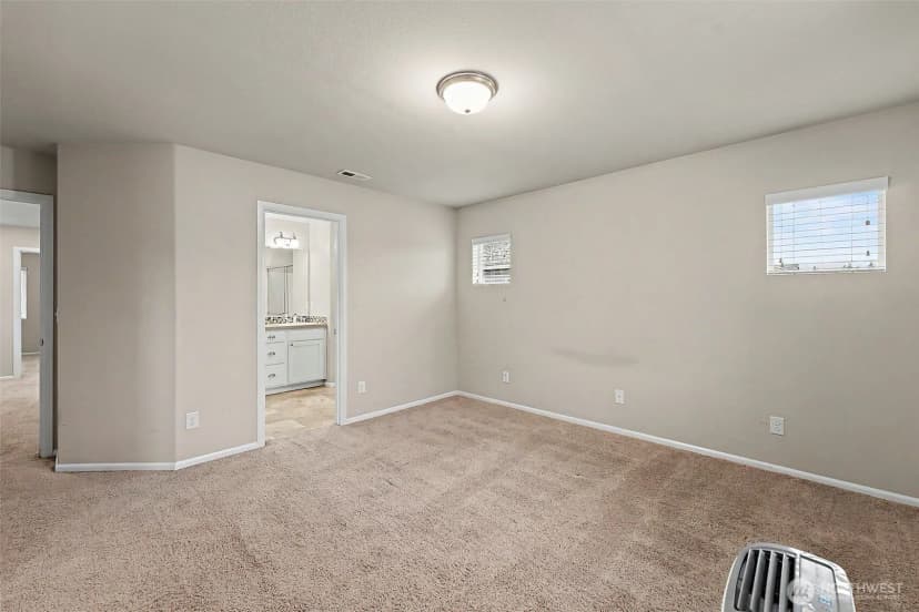 Property photo for 3446 Hera Street Ne, Lacey photo 18