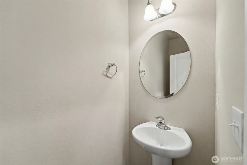 Property photo for 3446 Hera Street Ne, Lacey photo 11