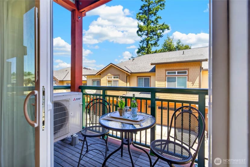 Property photo for 1078 Cabin Creek Lane Sw, Issaquah photo 11