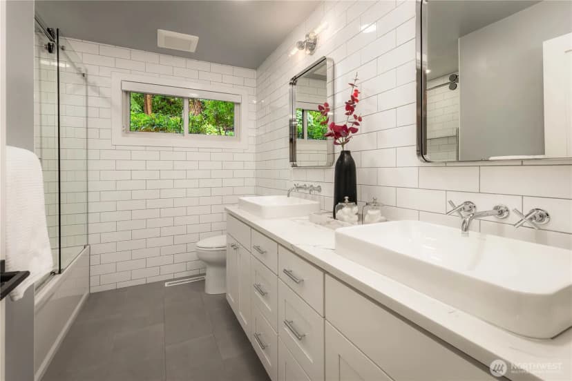 Property photo for 7580 Se 71st Street, Mercer Island photo 28