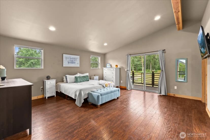 Property photo for 21710 78th Avenue E, Graham photo 16