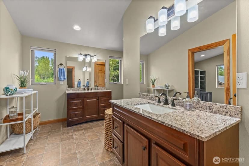Property photo for 21710 78th Avenue E, Graham photo 19