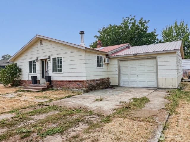 Property photo for 514 Main Street, Oroville photo 2