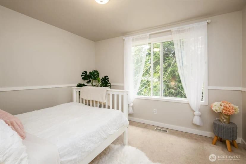 Property photo for 10410 Holly Drive #e, Everett photo 18