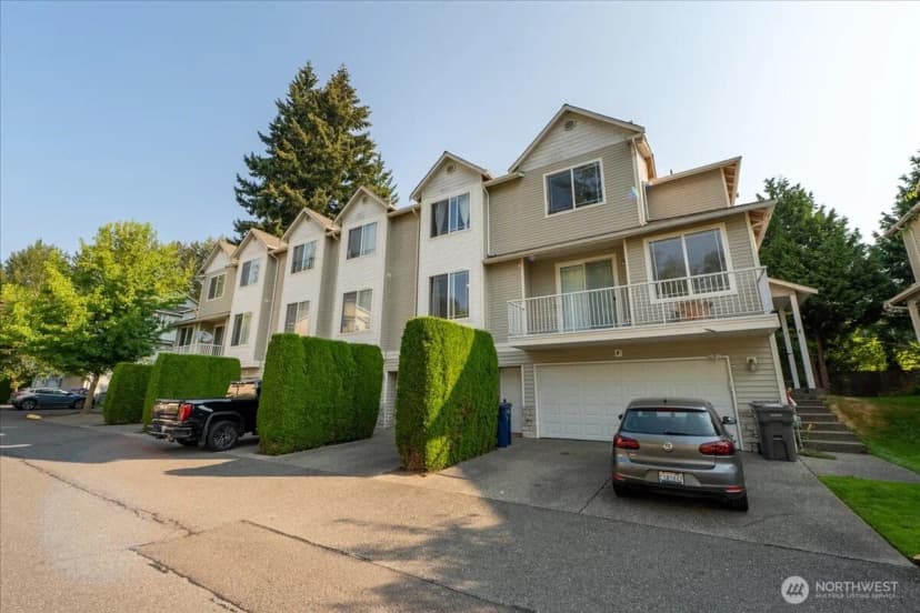 Property photo for 10410 Holly Drive #e, Everett photo 33