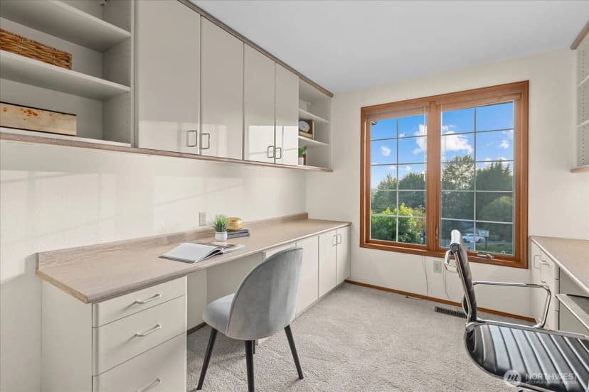 Property photo for 5204 137th Place Se, Bellevue photo 17